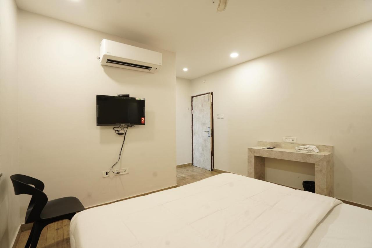 Hotel Trp Bliss Nizamabad エクステリア 写真